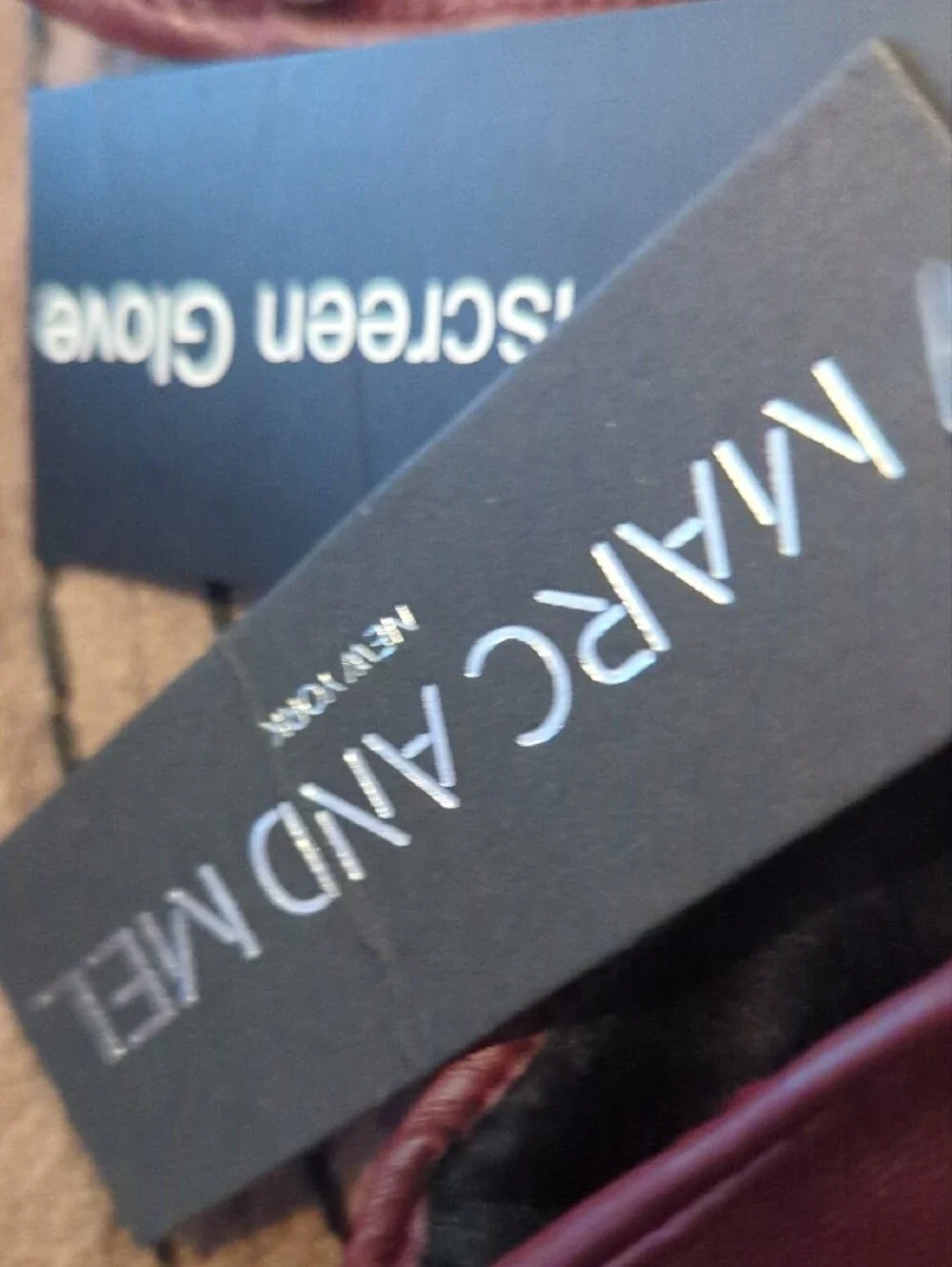 Touchscreen Leather Gloves in Wine